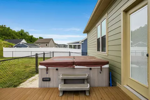 Exterior - 17 Mcilwee Ln, Staunton, VA 24401 photo 4 of 12