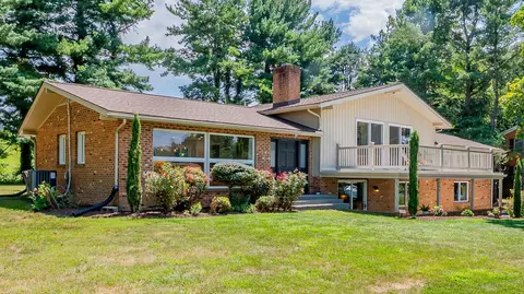550 Fairway Dr, Harrisonburg, VA 22802