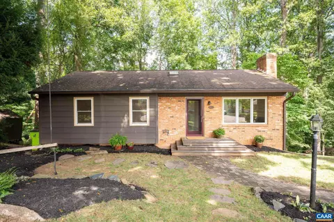 1021 Glendale Rd, Charlottesville, VA 22901