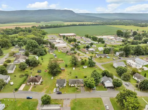 View/Area - 6168 Moore Ave, Mount Jackson, VA 22842 photo 9 of 13