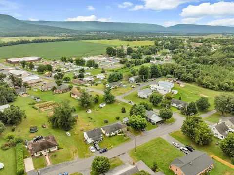 View/Area - 6168 Moore Ave, Mount Jackson, VA 22842 photo 11 of 13