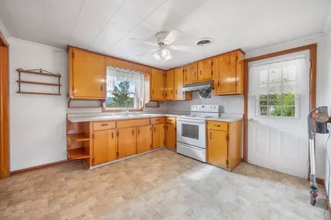 Kitchen - 6168 Moore Ave, Mount Jackson, VA 22842 photo 1 of 1