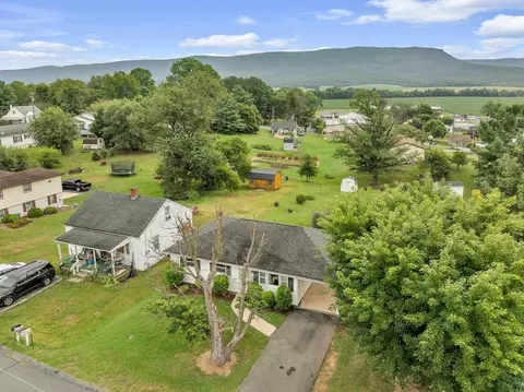 View/Area - 6168 Moore Ave, Mount Jackson, VA 22842 photo 3 of 13