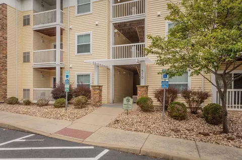 Exterior - 510 Davis Mills Dr #202, Harrisonburg, VA 22801 photo 1 of 8