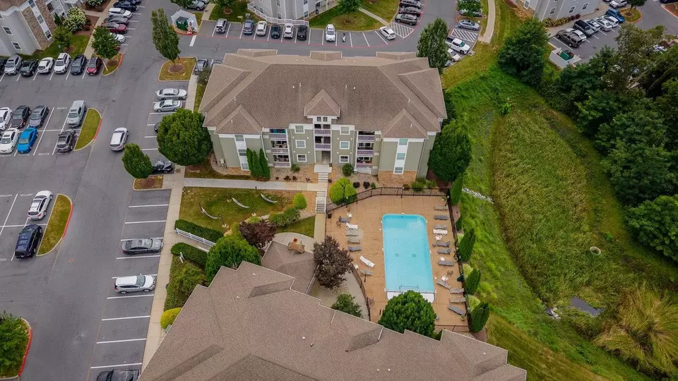 View/Area - 510 Davis Mills Dr #202, Harrisonburg, VA 22801 photo 1 of 12