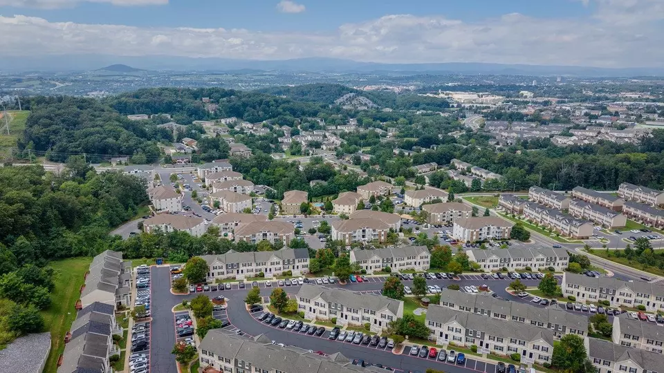 View/Area - 510 Davis Mills Dr #202, Harrisonburg, VA 22801 photo 6 of 12