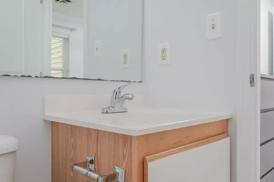 Bath - 510 Davis Mills Dr #202, Harrisonburg, VA 22801 photo 5 of 5