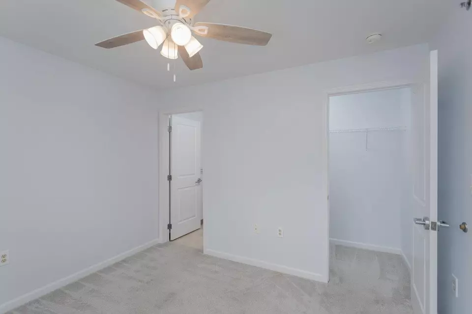 Bedroom - 510 Davis Mills Dr #202, Harrisonburg, VA 22801 photo 3 of 8