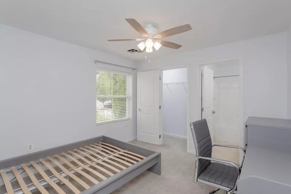 Bedroom - 510 Davis Mills Dr #202, Harrisonburg, VA 22801 photo 7 of 8