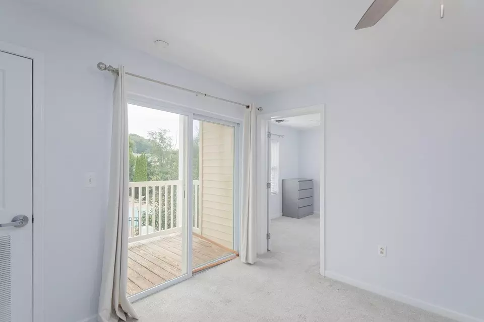 Bedroom - 510 Davis Mills Dr #202, Harrisonburg, VA 22801 photo 2 of 8