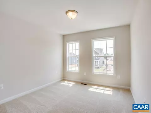 Bedroom - 43 Sweetview Ct, Stuarts Draft, VA 24477 photo 6 of 7
