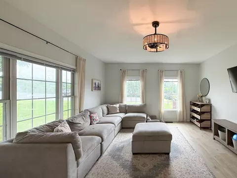 Living - 4119 Spring Hill Rd, Staunton, VA 24401 photo 1 of 2