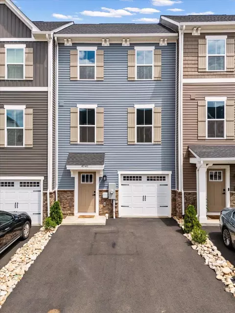 4541 Drysdale St, Harrisonburg, VA 22801