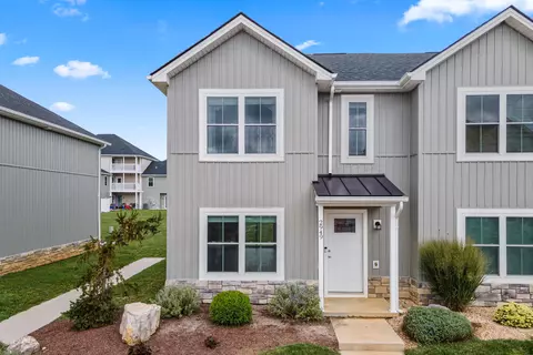 2949 Locust Grove Ct, Harrisonburg, VA 22801