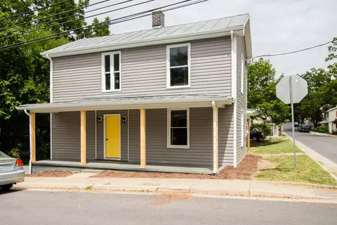 302 W Bruce St W, Harrisonburg, VA 22801