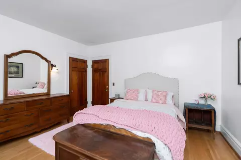 Bedroom - 421 Walnut Ave, Waynesboro, VA 22980 photo 6 of 8
