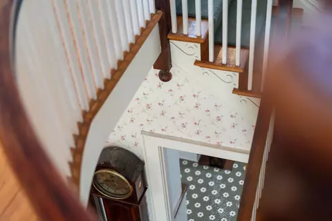 Entry Way - 421 Walnut Ave, Waynesboro, VA 22980 photo 8 of 9