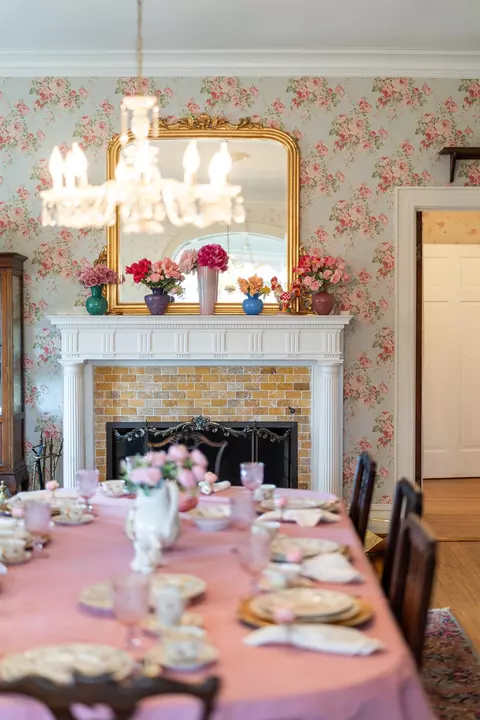 Dining - 421 Walnut Ave, Waynesboro, VA 22980 photo 3 of 4