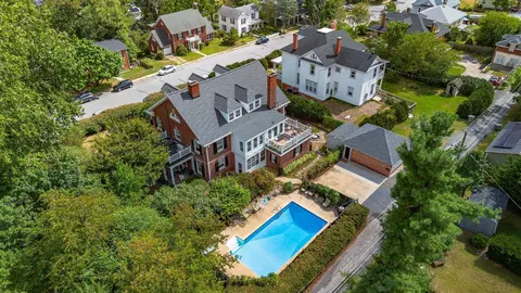 View/Area - 421 Walnut Ave, Waynesboro, VA 22980 photo 2 of 2