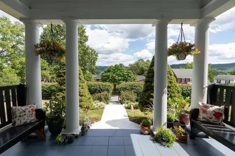 Exterior - 421 Walnut Ave, Waynesboro, VA 22980 photo 5 of 19