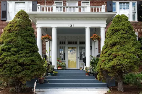 Exterior - 421 Walnut Ave, Waynesboro, VA 22980 photo 4 of 19