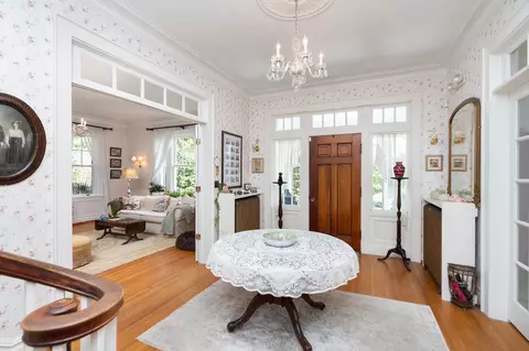 Entry Way - 421 Walnut Ave, Waynesboro, VA 22980 photo 1 of 9