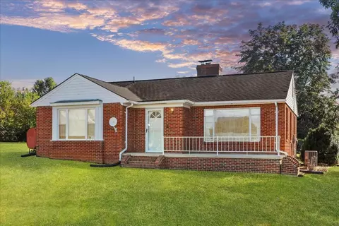 3634 N East Side Hwy N, Elkton, VA 22827