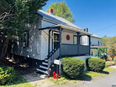 108 Caroline St, Staunton, VA 24401