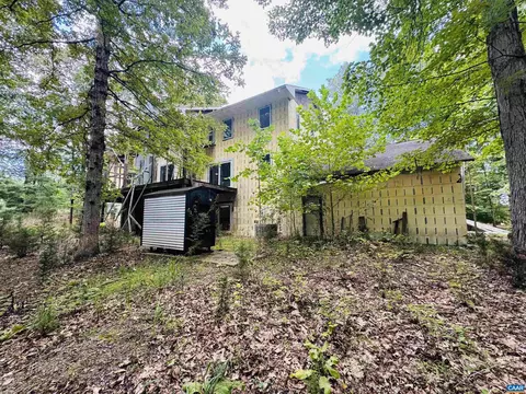 1331 Millard Burke Memorial Hwy, Goshen, VA 24439