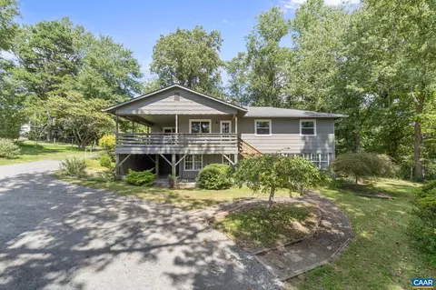 8508 Dick Woods Rd, Afton, VA 22920