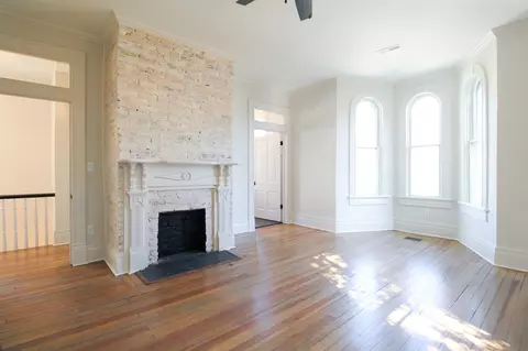 Living - 310 Berkeley Pl, Staunton, VA 24401 photo 3 of 3
