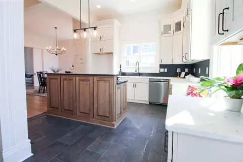Kitchen - 310 Berkeley Pl, Staunton, VA 24401 photo 3 of 12