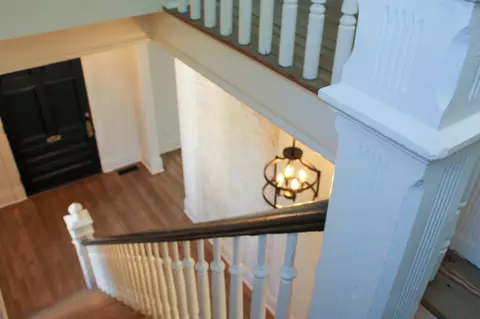Entry Way - 310 Berkeley Pl, Staunton, VA 24401 photo 9 of 10