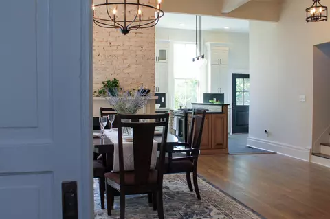 Entry Way - 310 Berkeley Pl, Staunton, VA 24401 photo 4 of 10