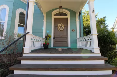Exterior - 310 Berkeley Pl, Staunton, VA 24401 photo 3 of 9