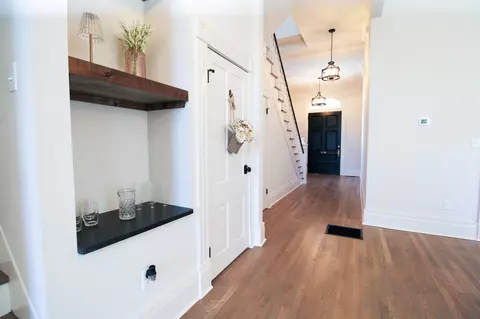 Entry Way - 310 Berkeley Pl, Staunton, VA 24401 photo 5 of 10