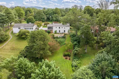 1623 Saint Annes Rd, Charlottesville, VA 22901