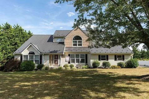 2926 Lee Jackson Hwy, Staunton, VA 24401