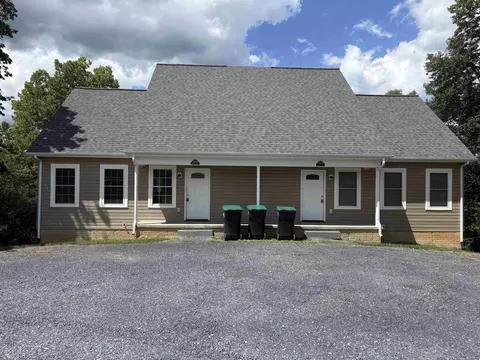308 S Water St S #A&B, Woodstock, VA 22664