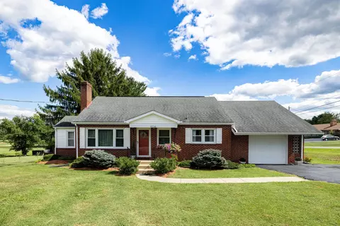 9738 Fairway Dr, New Market, VA 22844