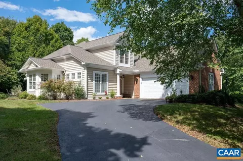 317 Shepherds Ridge Cir, Charlottesville, VA 22901