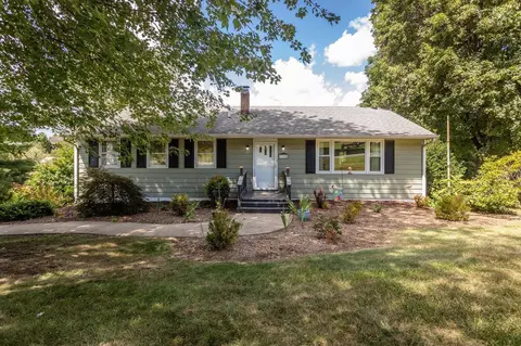 3385 Shen Lake Dr, Harrisonburg, VA 22801