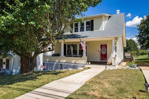 502 Third St, Shenandoah, VA 22849