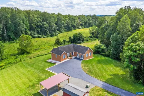 105 Squirrel Path, Stanardsville, VA 22973