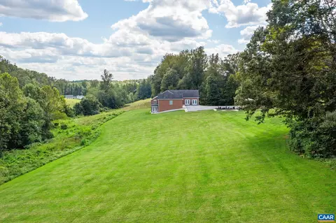 105 Squirrel Path, Stanardsville, VA 22973