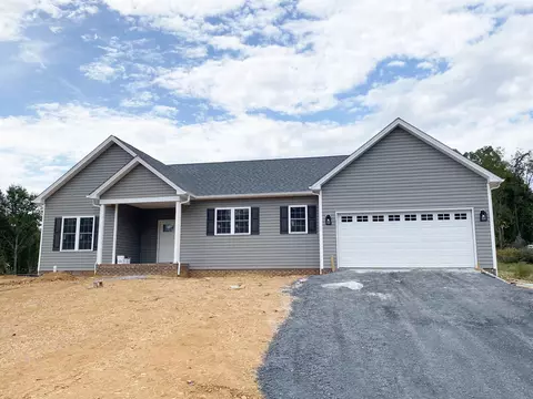 Exterior - 122 Spring Ridge Dr, Stuarts Draft, VA 24477 photo 2 of 2