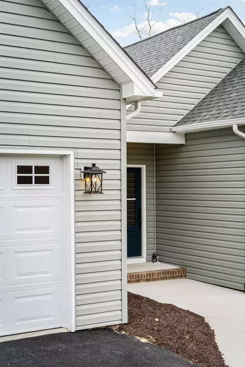 117 Spring Ridge Dr, Stuarts Draft, VA 24477 photo 5