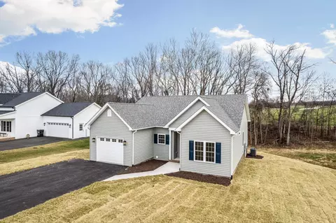117 Spring Ridge Dr, Stuarts Draft, VA 24477 photo 2