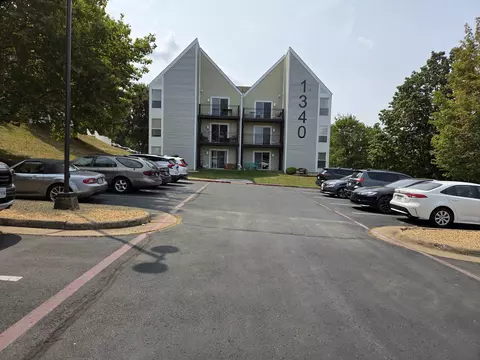 1340 Hunters R #D, Harrisonburg, VA 22801