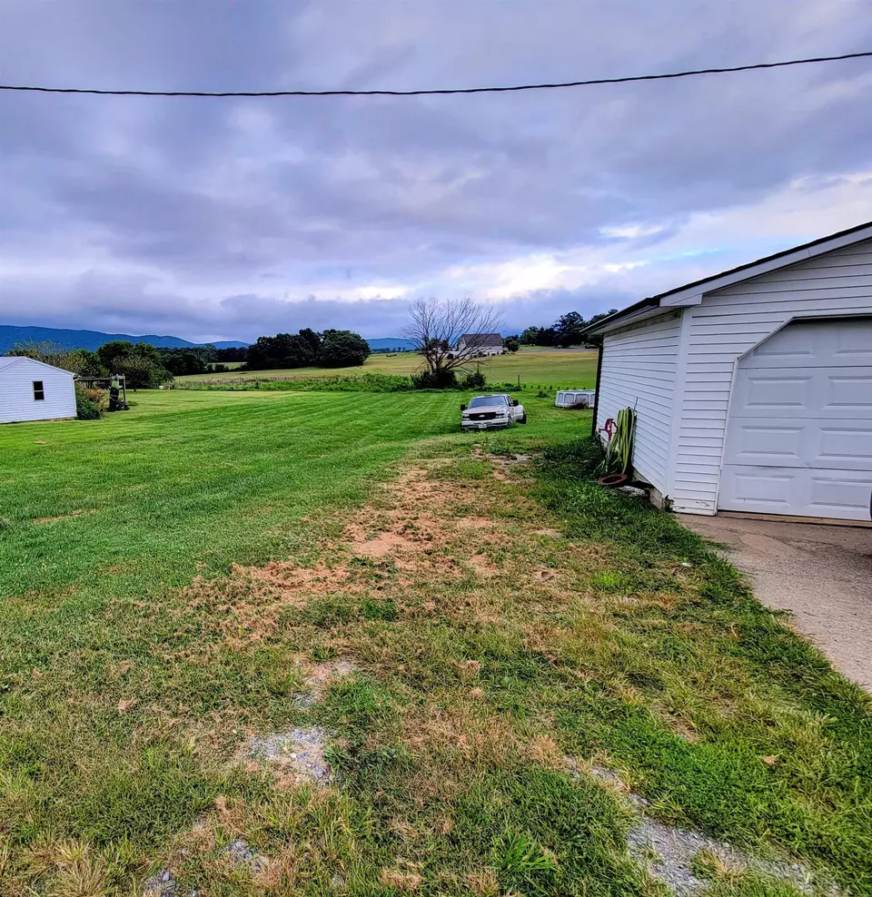 Exterior - 2956 Blose Rd, Elkton, VA 22827 photo 5 of 15